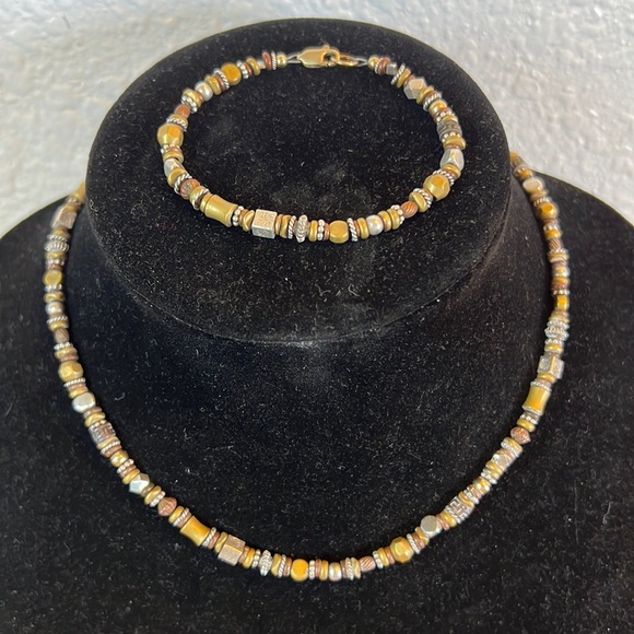 Artisan Jewelry - beaded necklace & bracelet set